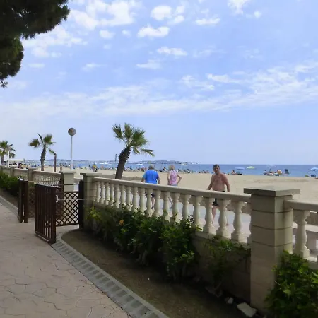 Apartment Rentalmar Antinea Ii
